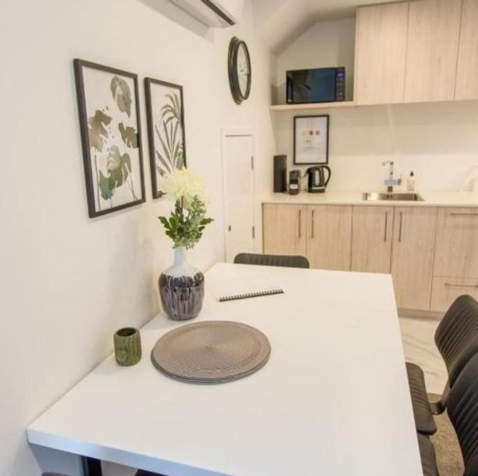 Appartamento A Touch Of Luxury In Chch Cbd Christchurch Esterno foto